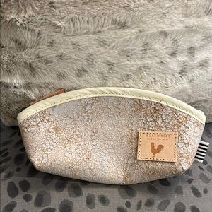 BNWT Meanwhile Back on the Farm Birch White Leather Cosmetic Bag